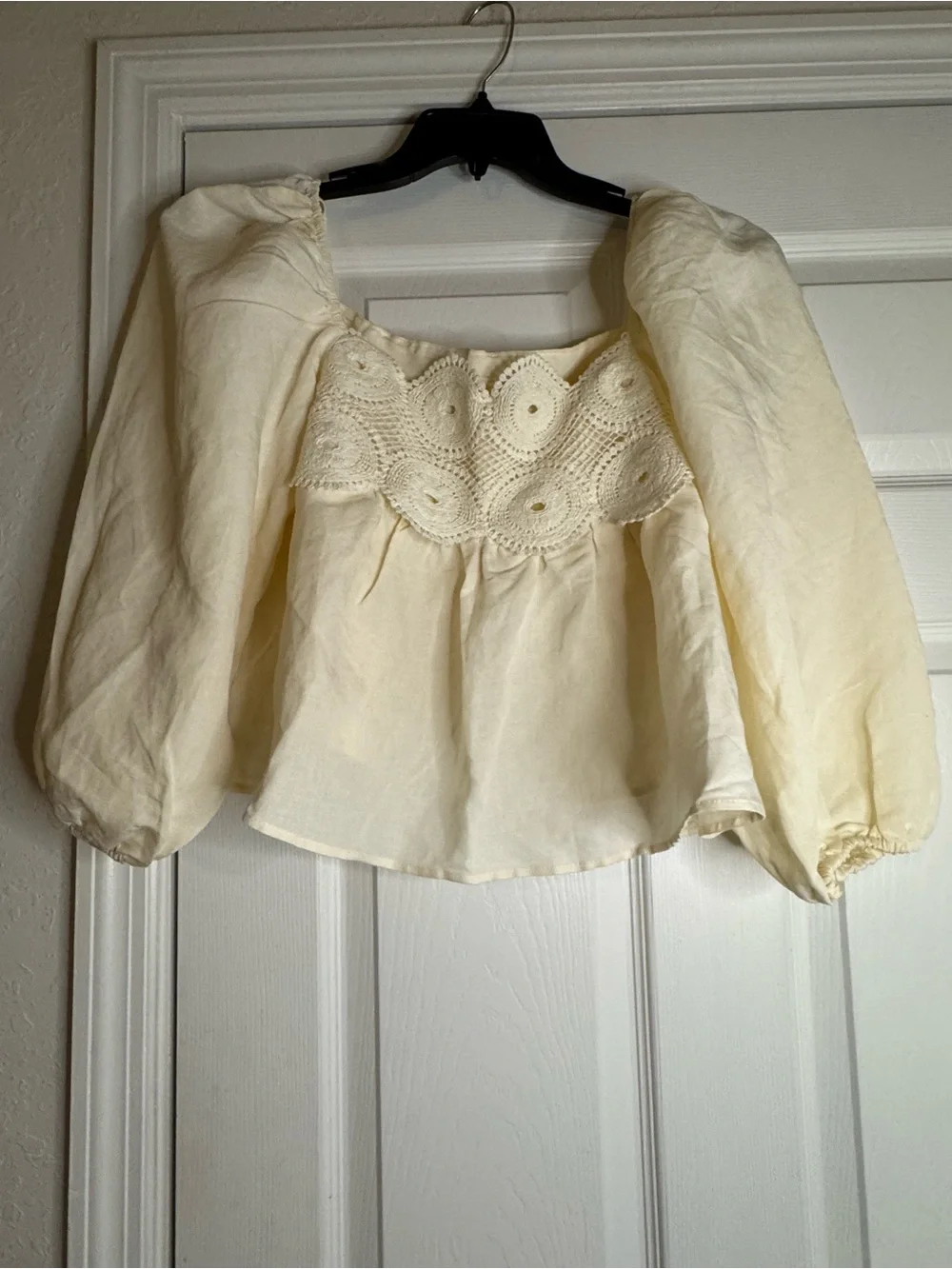 Anthropologie crochet yoke linen blend puff sleeve blouse small ivory boho